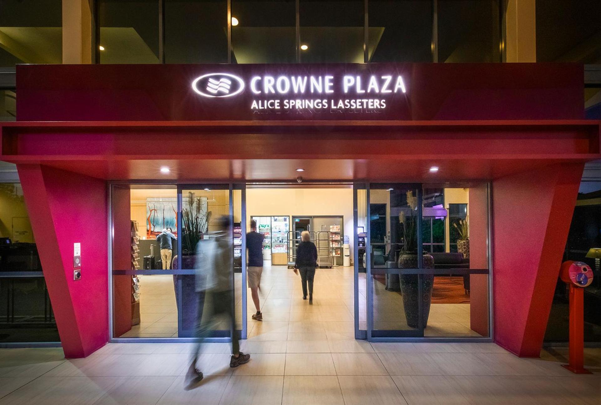 Crowne Plaza Alice Springs Lasseters By Ihg Buitenkant foto