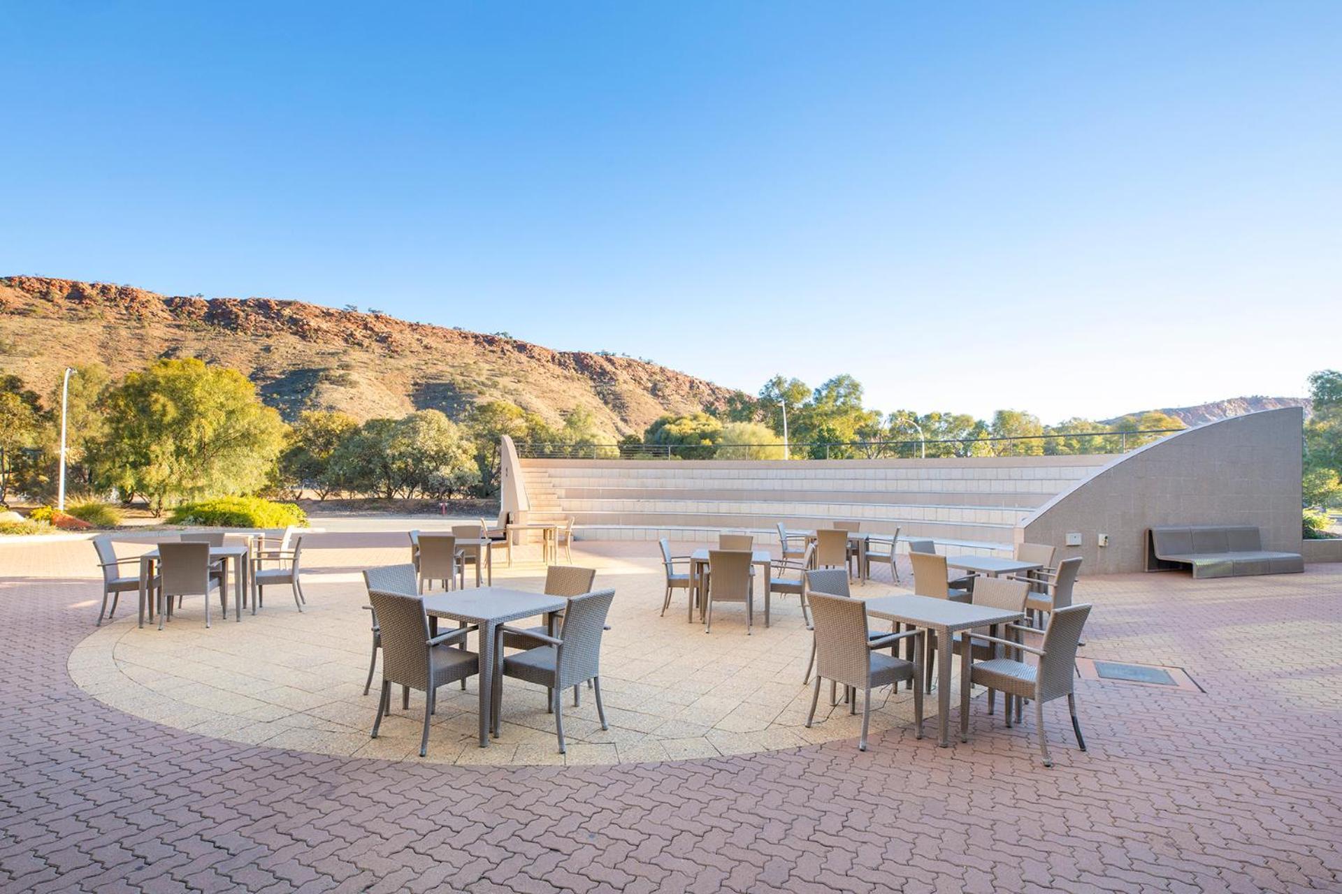 Crowne Plaza Alice Springs Lasseters By Ihg Buitenkant foto