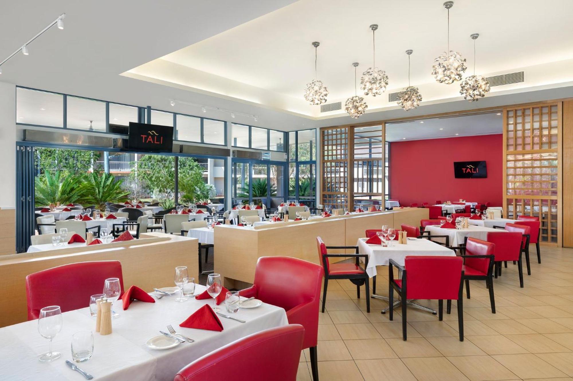 Crowne Plaza Alice Springs Lasseters By Ihg Buitenkant foto
